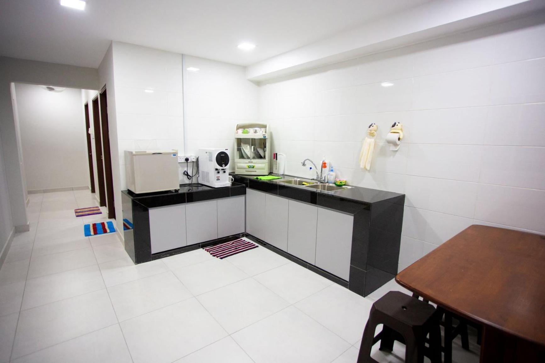 Hom2Rex Kuching Homestay Taman Timberland Kültér fotó